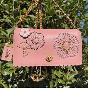 Coach Dinky With Tea Rose Rivets 26892